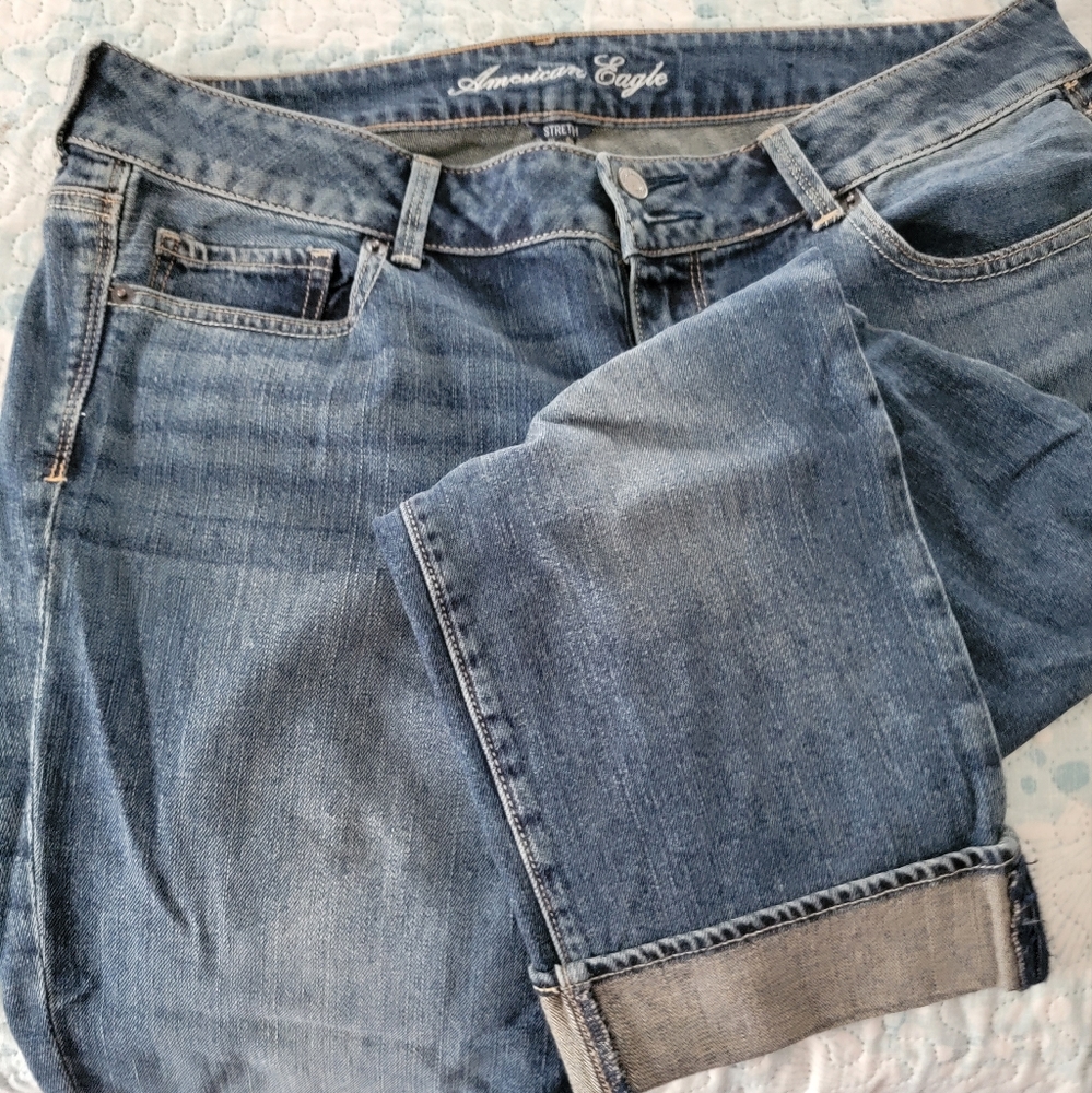 American Eagle Crop Boyfriend Jeans